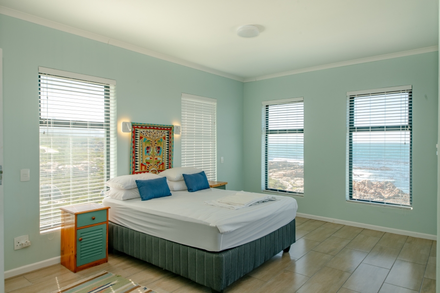 4 Bedroom Property for Sale in Sunny Seas Estate Western Cape